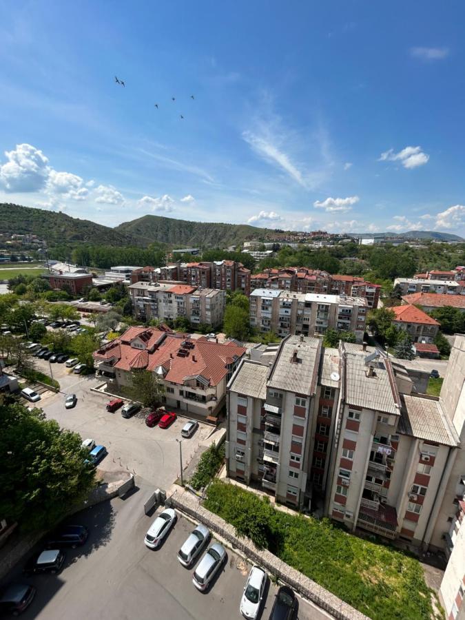 Štip Sandev Apartments Black&White מראה חיצוני תמונה