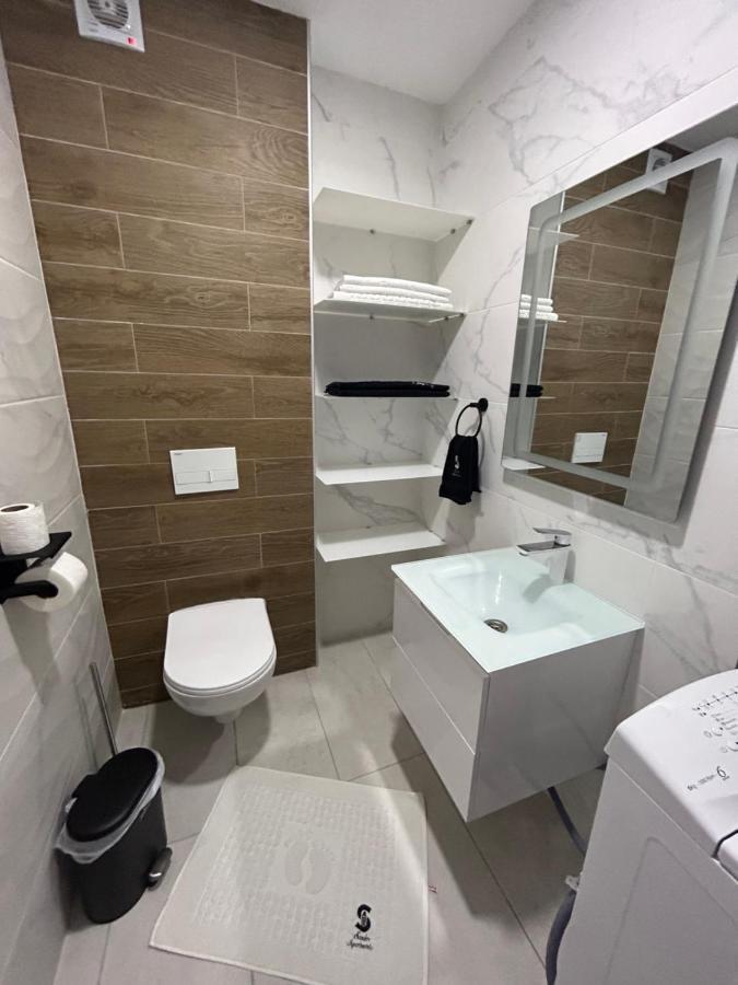 Štip Sandev Apartments Black&White מראה חיצוני תמונה